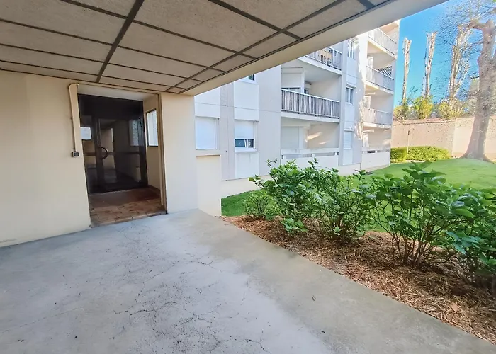 アパート A 10 Minutes A Pied Du Centre Avec Parking Prive Et Balcon *